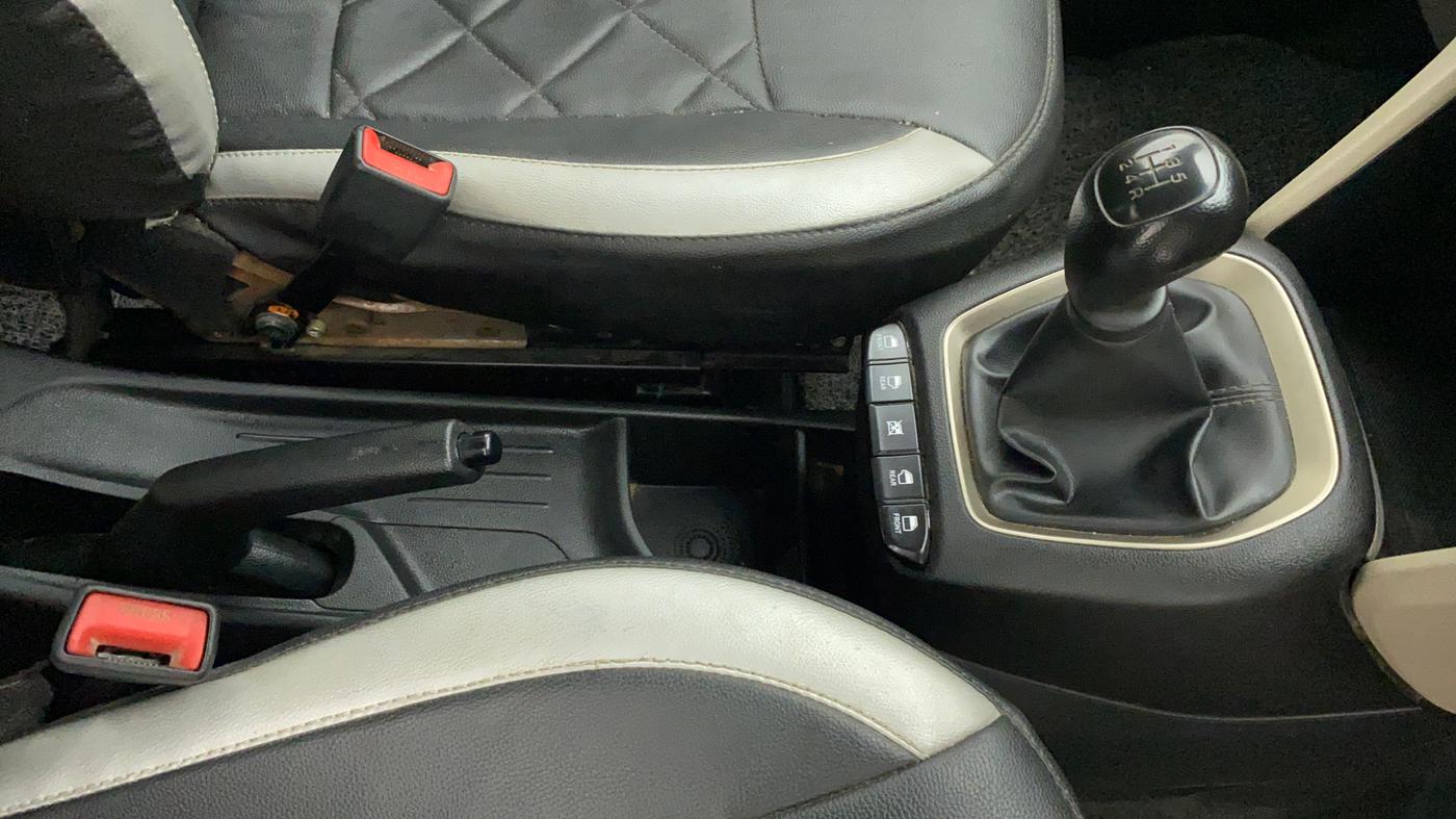 2019 Hyundai NEW SANTRO SPORTZ MT, Petrol, Manual, 46,370 km, Gear Lever