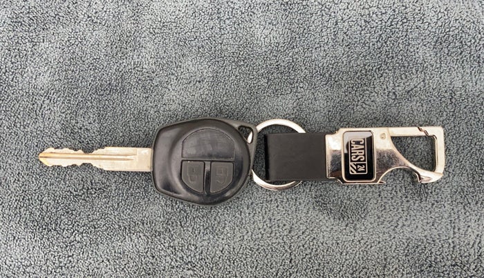 2012 Maruti Swift VXI, Petrol, Manual, 80,825 km, Key Close Up