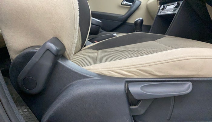 2017 Skoda Rapid AMBITION 1.6 MPI MT, Petrol, Manual, 1,19,944 km, Driver Side Adjustment Panel