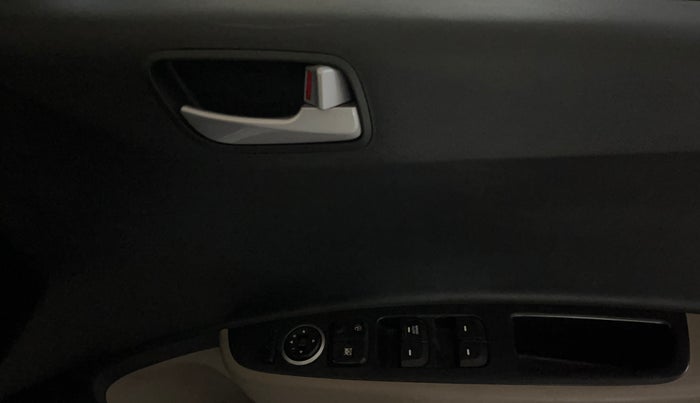 2016 Hyundai Grand i10 SPORTZ 1.2 KAPPA VTVT, Petrol, Manual, 78,016 km, Driver Side Door Panels Control