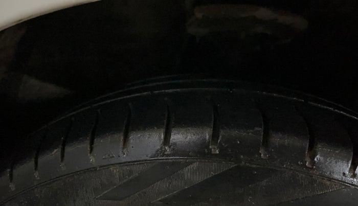 2016 Hyundai Grand i10 SPORTZ 1.2 KAPPA VTVT, Petrol, Manual, 78,016 km, Right Front Tyre Tread