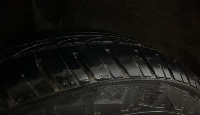 2016 Hyundai Grand i10 SPORTZ 1.2 KAPPA VTVT, Petrol, Manual, 78,016 km, Right Rear Tyre Tread