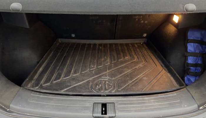 2023 MG ASTOR SHARP 1.5 CVT, Petrol, Automatic, 36,381 km, Boot Inside