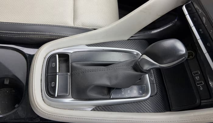 2023 MG ASTOR SHARP 1.5 CVT, Petrol, Automatic, 36,381 km, Gear Lever