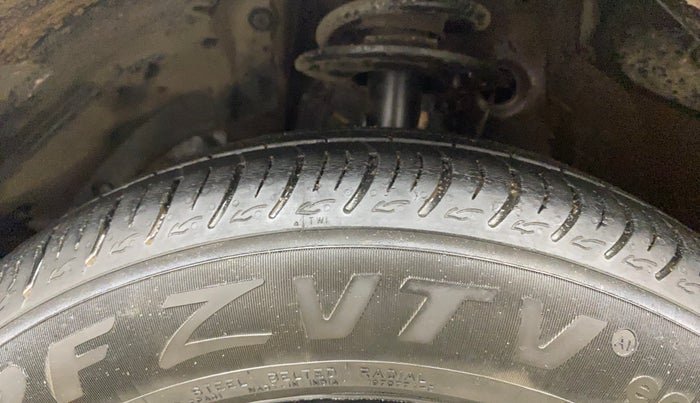 2019 Maruti Ertiga ZXI AT SHVS, Petrol, Automatic, 73,966 km, Left Front Tyre Tread
