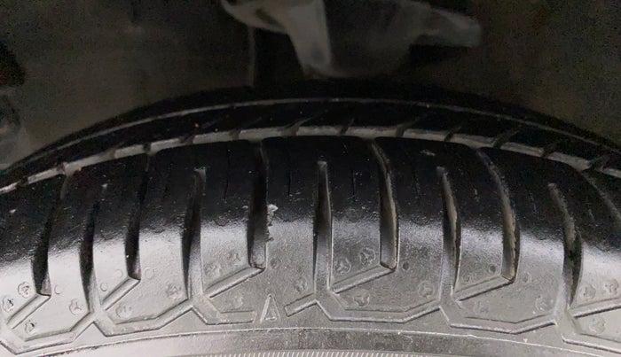 2012 Hyundai i10 ERA 1.1, Petrol, Manual, 60,771 km, Left Front Tyre Tread