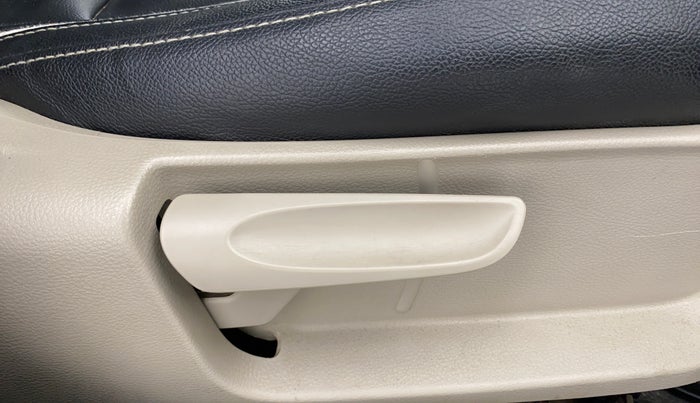 2012 Volkswagen Polo COMFORTLINE 1.2L PETROL, Petrol, Manual, 31,125 km, Driver Side Adjustment Panel