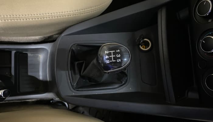 2017 Ford Figo Aspire TREND 1.2 PETROL, Petrol, Manual, 47,211 km, Gear Lever