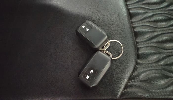 2023 Maruti Grand Vitara DELTA CNG, CNG, Manual, 40,272 km, Key Close Up