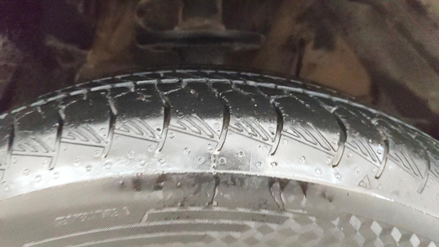 2023 Maruti Grand Vitara DELTA CNG, CNG, Manual, 40,317 km, Right Front Tyre Tread