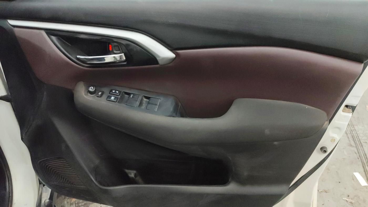 2023 Maruti Grand Vitara DELTA CNG, CNG, Manual, 40,317 km, Driver Side Door Panels Control