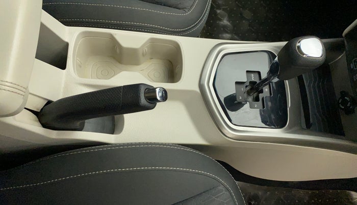 2019 Mahindra XUV300 W8 1.5 DIESEL AMT, Diesel, Automatic, 40,796 km, Gear Lever