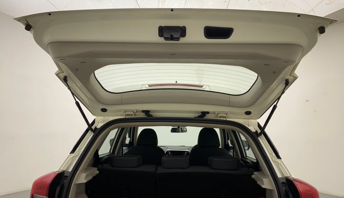 2019 Mahindra XUV300 W8 1.5 DIESEL AMT, Diesel, Automatic, 40,796 km, Boot Door Open