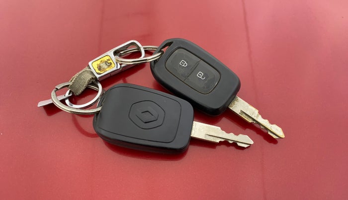 2015 Renault Kwid RXT 0.8, Petrol, Manual, 34,594 km, Key Close Up