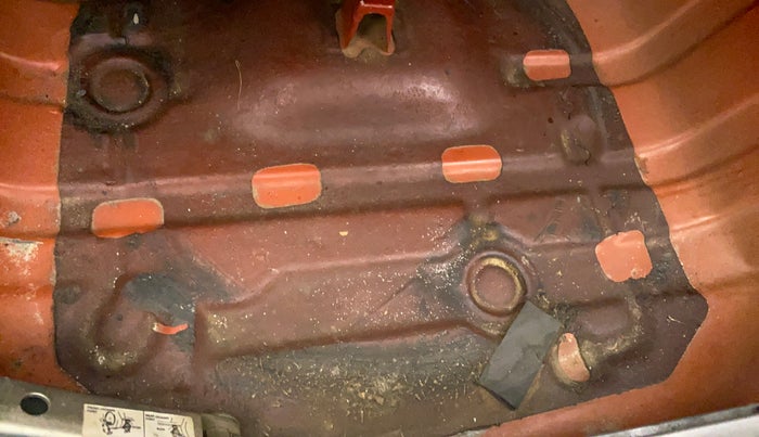 2012 Maruti Alto K10 VXI, Petrol, Manual, 44,357 km, Boot floor - Slightly dented