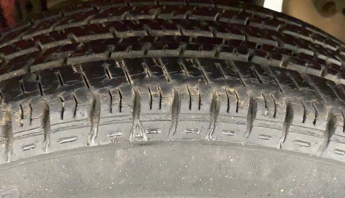 2012 Maruti Alto K10 VXI, Petrol, Manual, 44,357 km, Right Rear Tyre Tread