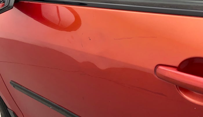 2012 Maruti Swift ZXI D, Petrol, Manual, 45,571 km, Front passenger door - Slightly dented