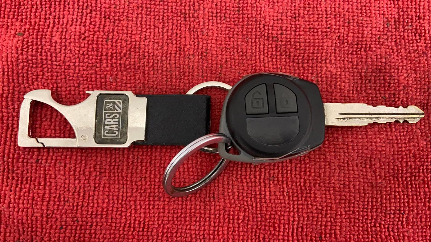 2012 Maruti Swift ZXI D, Petrol, Manual, 45,571 km, Key Close Up