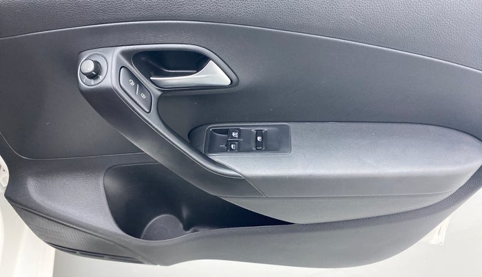 2018 Volkswagen Polo COMFORTLINE 1.0 PETROL, Petrol, Manual, 45,286 km, Driver Side Door Panels Control