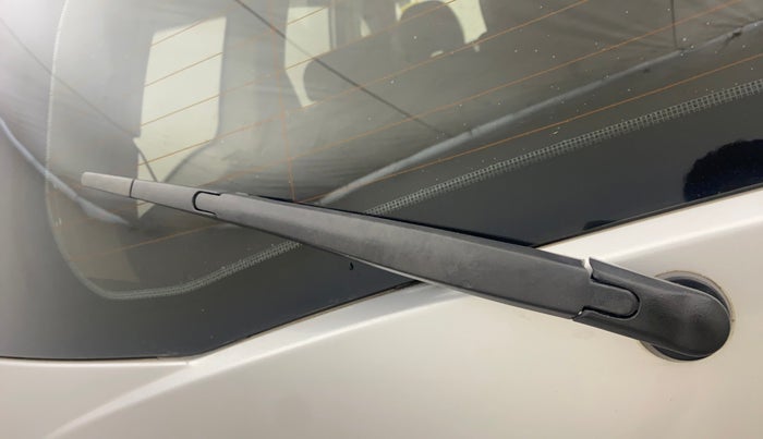 2017 Mahindra XUV500 W10 AT, Diesel, Automatic, 91,905 km, Rear Wiper