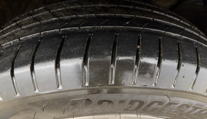 2021 KIA SELTOS HTK PLUS 1.5 DIESEL, Diesel, Manual, 1,07,115 km, Right Front Tyre Tread