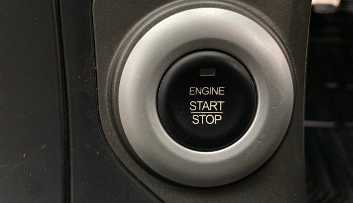 2015 Mahindra XUV500 W10, Diesel, Manual, 1,14,508 km, Keyless Start/ Stop Button