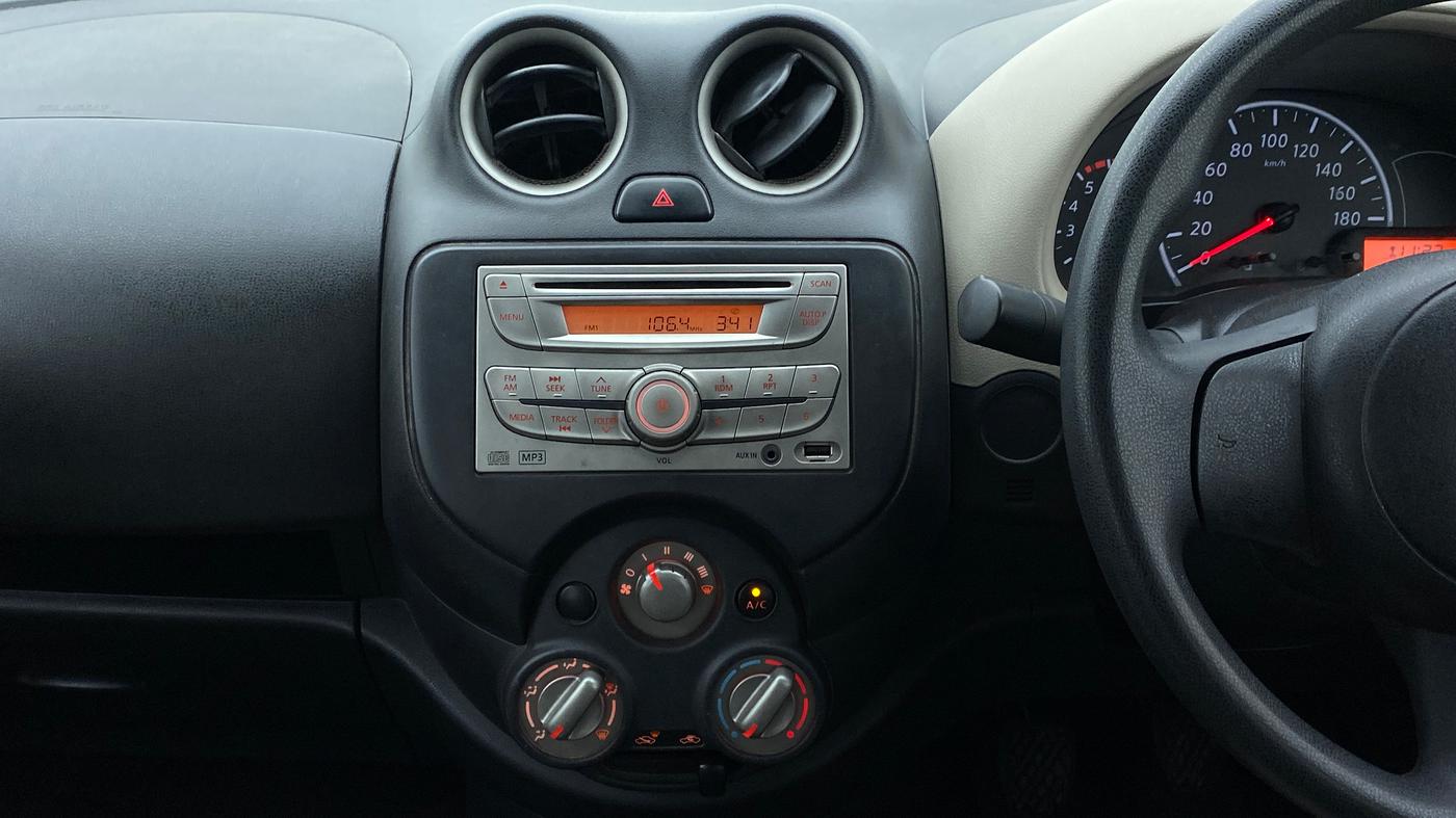 2015 Nissan Micra Active XV S, Petrol, Manual, 34,553 km, Air Conditioner