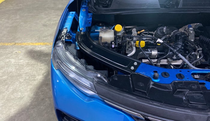 2022 Renault Kiger RXZ AMT DUAL TONE, Petrol, Automatic, 44,362 km, Engine View - Right