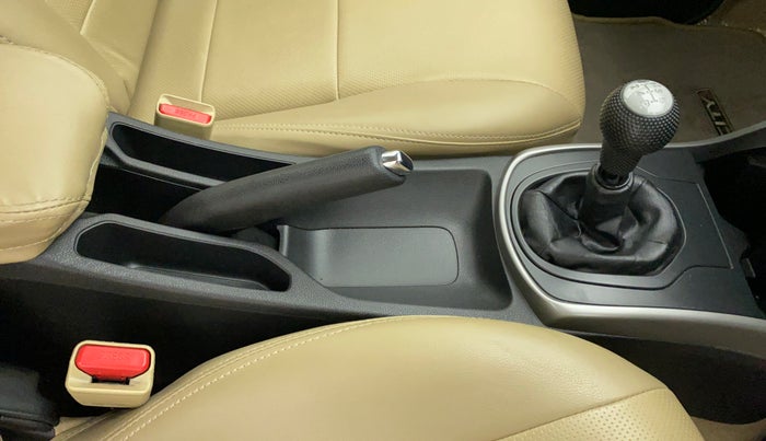 2022 Honda City 1.5L I-VTEC V MT 5TH GEN, Petrol, Manual, 23,013 km, Gear Lever
