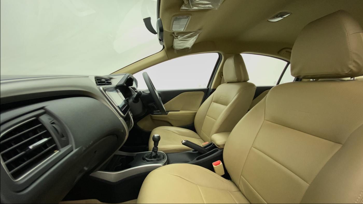 2022 Honda City 1.5L I-VTEC V MT 5TH GEN, Petrol, Manual, 23,016 km, Right Side Front Door Cabin