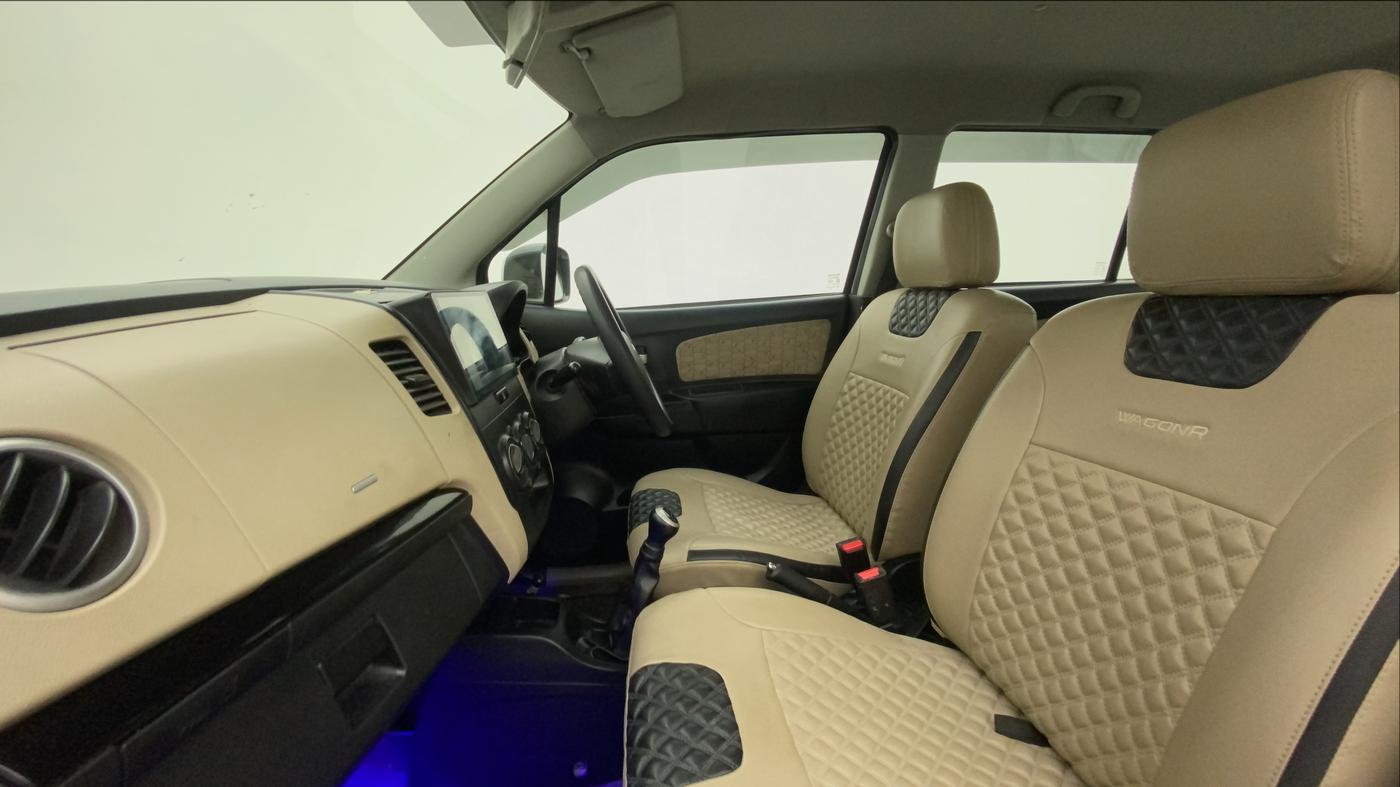 2018 Maruti Wagon R 1.0 VXI, Petrol, Manual, 32,974 km, Right Side Front Door Cabin