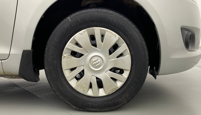 2012 Maruti Swift VXI D, Petrol, Manual, 76,638 km, Right Front Wheel