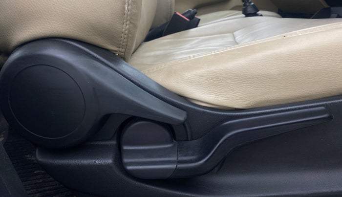 2021 Honda Amaze 1.2L I-VTEC S, Petrol, Manual, 23,113 km, Driver Side Adjustment Panel