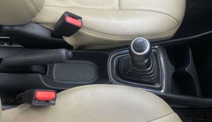 2021 Honda Amaze 1.2L I-VTEC S, Petrol, Manual, 23,113 km, Gear Lever