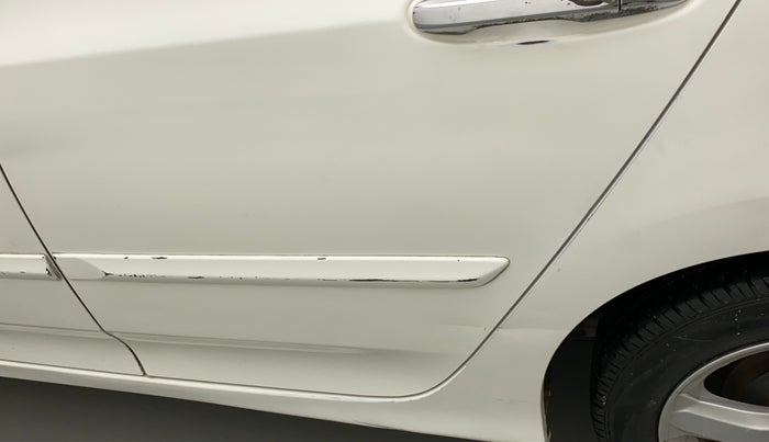 2010 Honda City 1.5L I-VTEC V EXCLUSIVE, Petrol, Manual, 1,01,161 km, Rear left door - Minor scratches