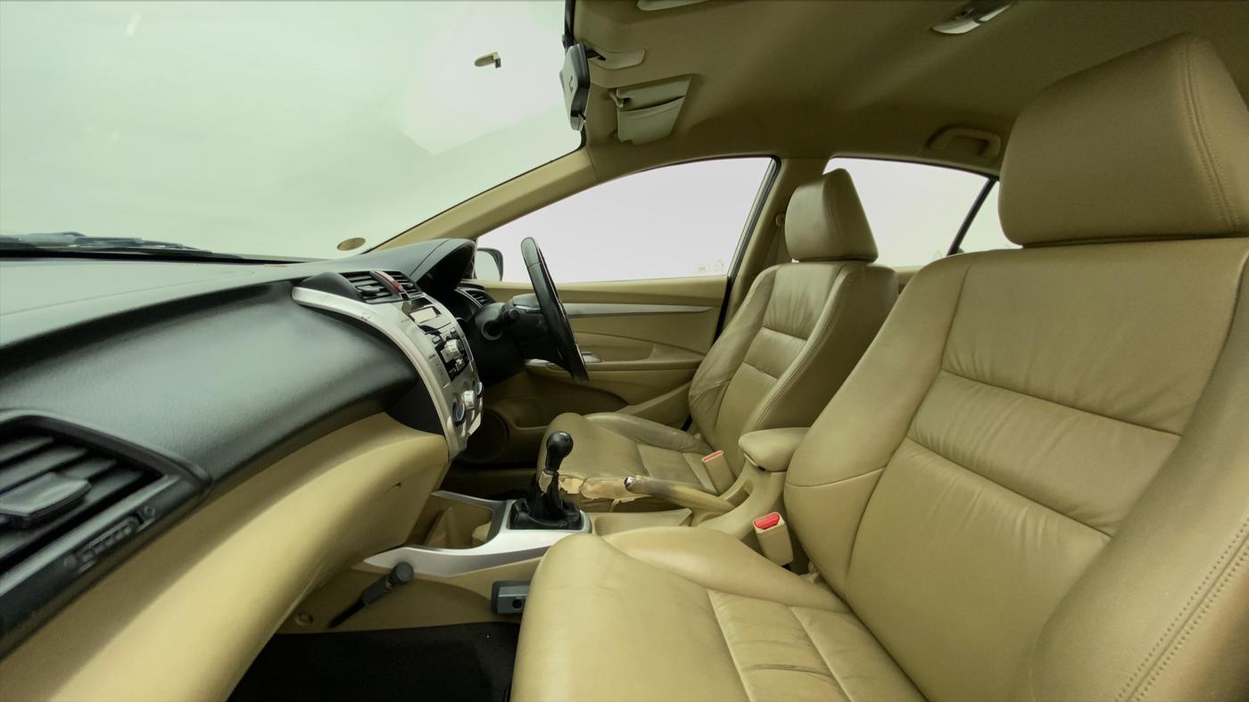 2010 Honda City 1.5L I-VTEC V EXCLUSIVE, Petrol, Manual, 1,01,161 km, Right Side Front Door Cabin