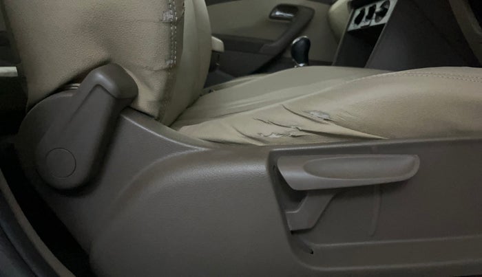 2014 Skoda Rapid AMBITION 1.6 MPI MT PLUS, Petrol, Manual, 61,039 km, Driver Side Adjustment Panel