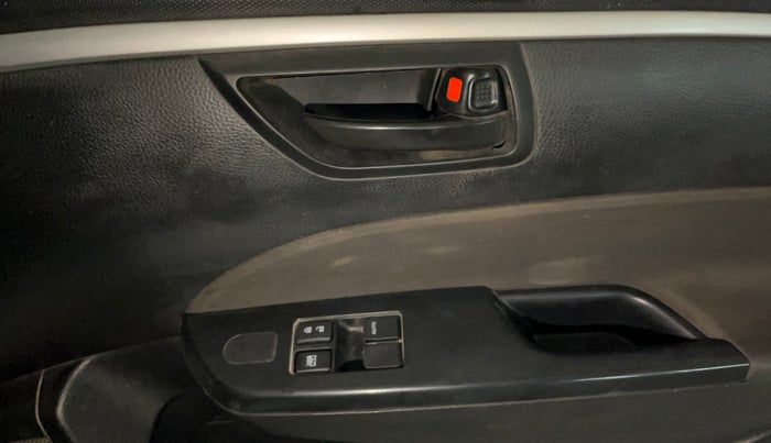 2016 Maruti Swift LXI (O), Petrol, Manual, 69,131 km, Driver Side Door Panels Control