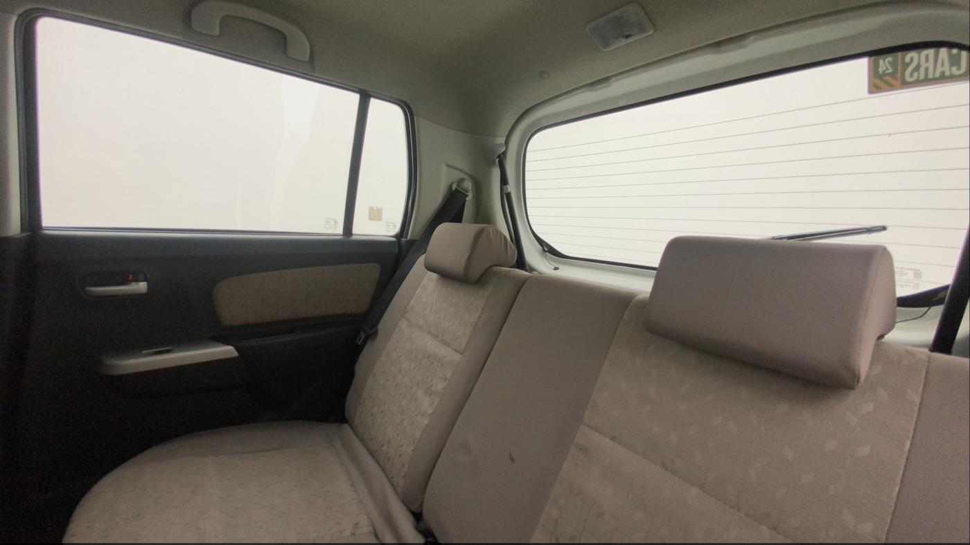 2014 Maruti Wagon R 1.0 VXI, Petrol, Manual, 26,544 km, Right Side Rear Door Cabin