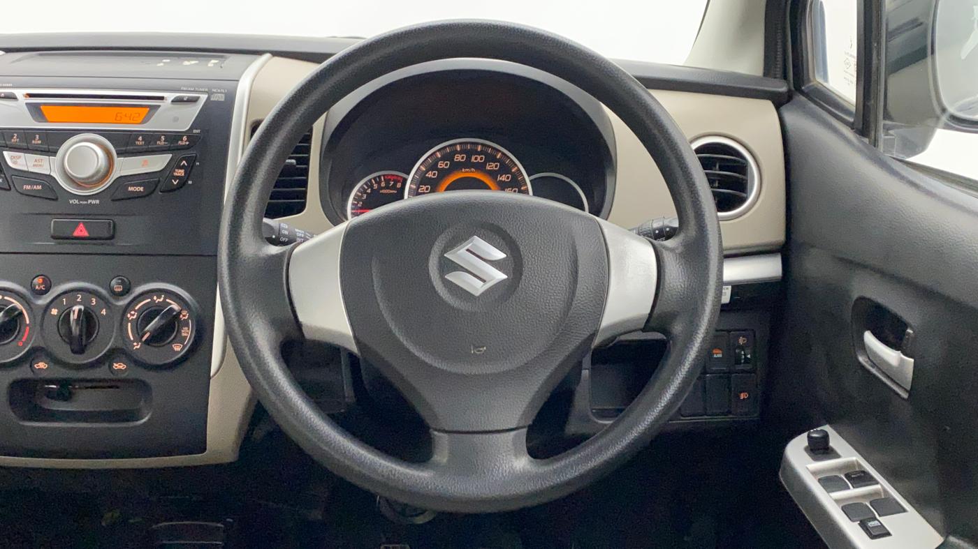2014 Maruti Wagon R 1.0 VXI, Petrol, Manual, 26,544 km, Steering Wheel Close Up