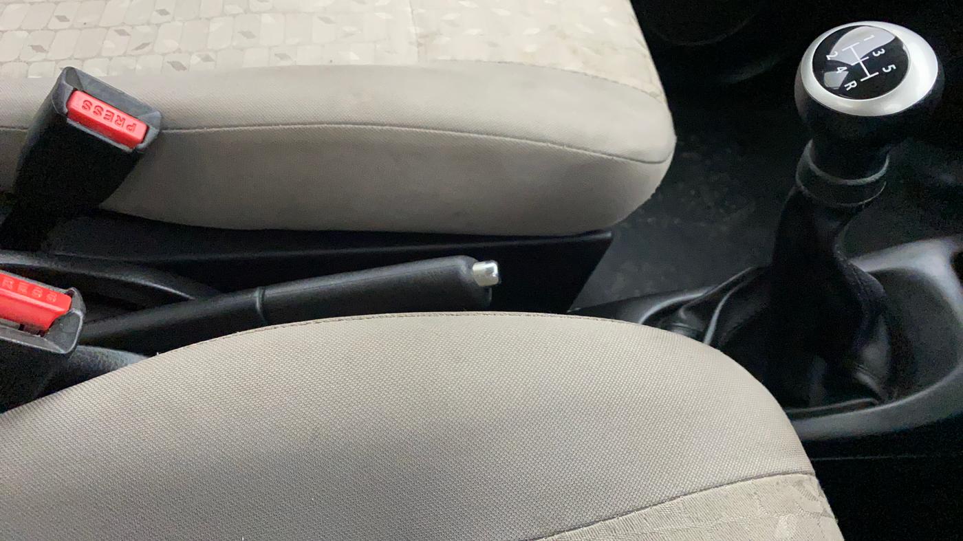 2014 Maruti Wagon R 1.0 VXI, Petrol, Manual, 26,544 km, Gear Lever