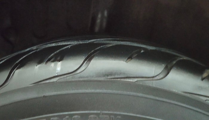 2022 Hyundai NEW I20 N LINE N8 1.0 TURBO GDI DCT DUAL TONE, Petrol, Automatic, 40,443 km, Right Rear Tyre Tread