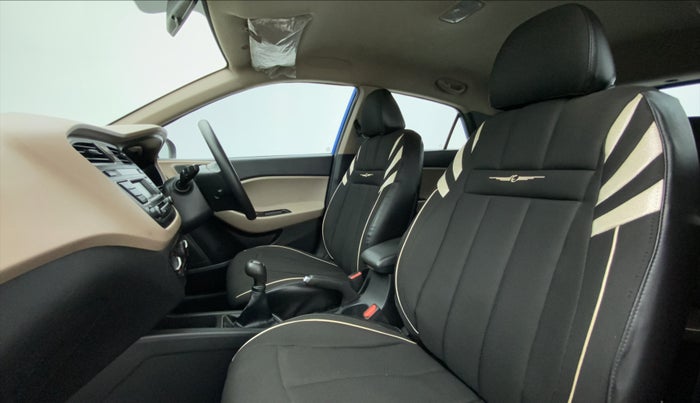 2017 Hyundai Elite i20 Magna Executive 1.2, Petrol, Manual, 19,911 km, Right Side Front Door Cabin