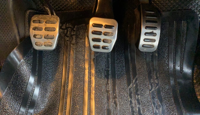 2017 Volkswagen Vento ALLSTAR 1.6, Petrol, Manual, 1,10,750 km, Pedals