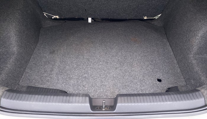 2019 Volkswagen Ameo COMFORTLINE 1.0L, Petrol, Manual, 53,645 km, Boot Inside