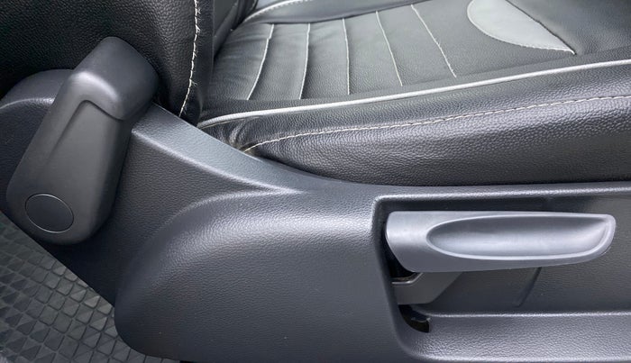 2019 Volkswagen Ameo COMFORTLINE 1.0L, Petrol, Manual, 53,645 km, Driver Side Adjustment Panel