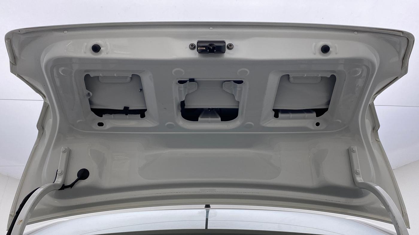 2019 Volkswagen Ameo COMFORTLINE 1.0L, Petrol, Manual, 53,645 km, Boot Door Open