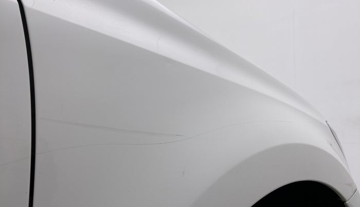 2019 Volkswagen Ameo COMFORTLINE 1.0L, Petrol, Manual, 53,645 km, Right fender - Minor scratches