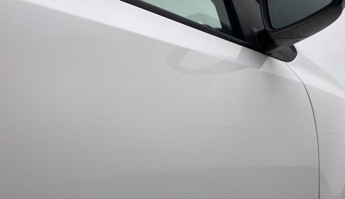 2019 Volkswagen Ameo COMFORTLINE 1.0L, Petrol, Manual, 53,645 km, Driver-side door - Slightly dented
