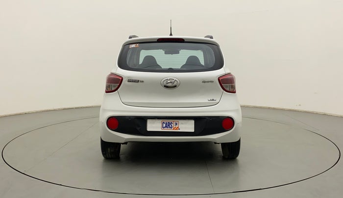 2017 Hyundai Grand i10 SPORTZ (O) 1.2 KAPPA VTVT, Petrol, Manual, 64,850 km, Back/Rear